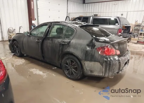 2015 Infiniti Q40 z USA, uszkodzony, nr VIN JN1CV6ARXFM521066